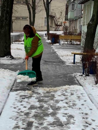 2089 робітників комунальних підприємств залучені у роботах з прибирання снігу в місті Харкові